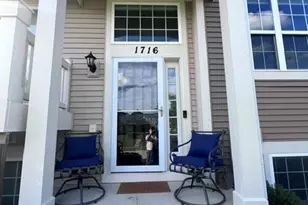 1716 Windward Dr, Pingree Grove, IL 60140 - Photo 2