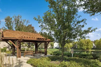 1618 Astor Avenue, Oakbrook Terrace, IL 60181 - Photo 20
