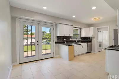 2208 Kensington Drive, Schaumburg, IL 60194 - Photo 16