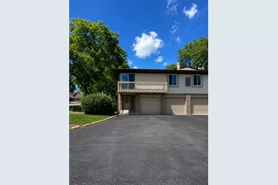 15713 Orlan Brook Drive #100, Orland Park, IL 60462 - Photo 2