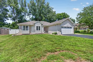 442 W Anndon Dr, Braidwood, IL 60408 - Photo 1