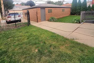 2747 N Oak Park Ave, Chicago, IL 60707 - Photo 8