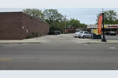 2723 W Howard Avenue, Chicago, IL 60645 - Photo 6