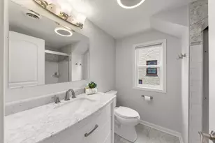 383 Elm St, Glen Ellyn, IL 60137 - Photo 14