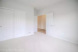 330 N Aspen Dr, Cortland, IL 60112 - Photo 8