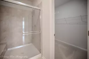 330 N Aspen Dr, Cortland, IL 60112 - Photo 26