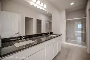 330 N Aspen Dr, Cortland, IL 60112 - Photo 24