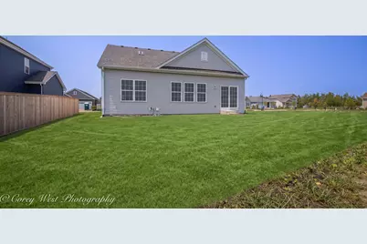 330 N. Aspen Drive, Cortland, IL 60112 - Photo 2