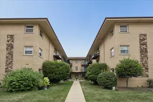 4200 N Keystone Ave, Chicago, IL 60641 - Photo 2