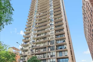 3150 N Sheridan Rd, Chicago, IL 60657 - Photo 1