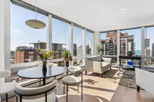 1300 N Astor St, Chicago, IL 60610 - Photo 2