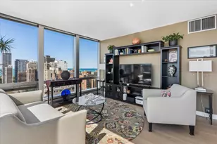 1300 N Astor St, Chicago, IL 60610 - Photo 16