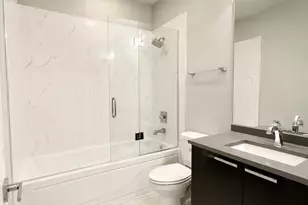 1008 N Larrabee St, Chicago, IL 60610 - Photo 12