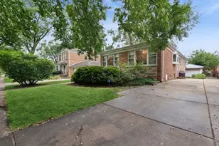 1619 Seward St, Evanston, IL 60202 - Photo 1