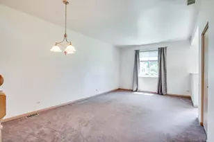 1216 Arapaho Ct, Naperville, IL 60540 - Photo 2
