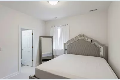 3348 W Wilson Avenue #1N, Chicago, IL 60625 - Photo 8