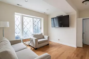 3348 W Wilson Ave, Chicago, IL 60625 - Photo 4