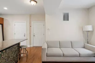 3348 W Wilson Ave, Chicago, IL 60625 - Photo 6