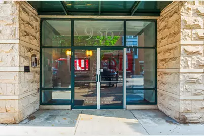 936 W Madison Street #D2, Chicago, IL 60607 - Photo 2