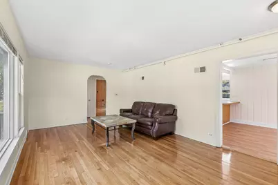 8222 Springfield Avenue, Skokie, IL 60076 - Photo 2