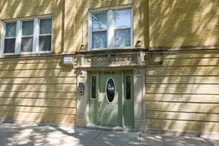 3104 W Argyle St, Chicago, IL 60625 - Photo 2