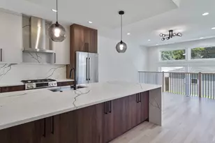 5355 N Melvina Ave, Chicago, IL 60630 - Photo 2