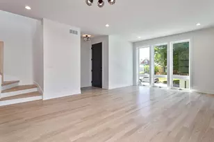 5355 N Melvina Ave, Chicago, IL 60630 - Photo 12