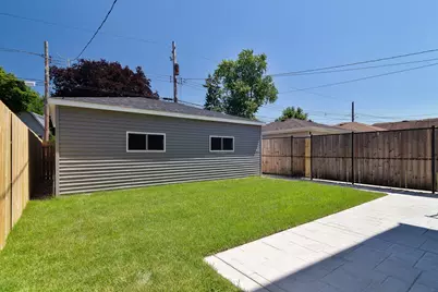 5355 N Melvina Avenue, Chicago, IL 60630 - Photo 32