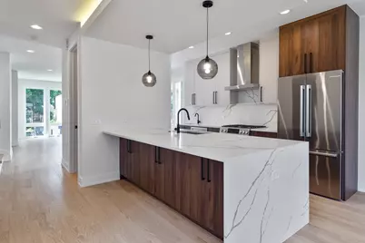 5355 N Melvina Avenue, Chicago, IL 60630 - Photo 4