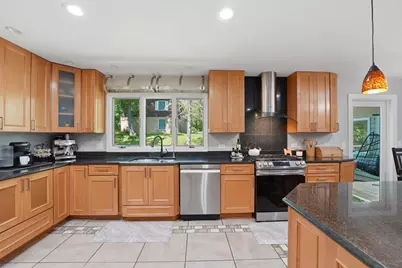 26792 W Lakeview Drive S, Lake Barrington, IL 60084 - Photo 8