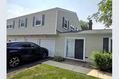 321 Joan Court #A, Bartlett, IL 60103 - Photo 2