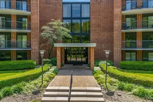 1605 E Central Rd, Arlington Heights, IL 60005 - Photo 1