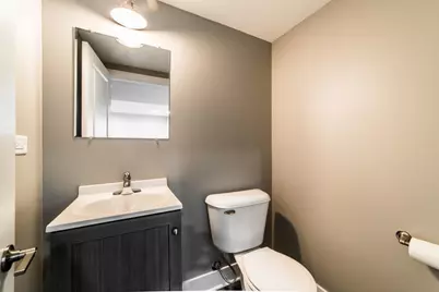 5625 N Menard Avenue, Chicago, IL 60646 - Photo 26