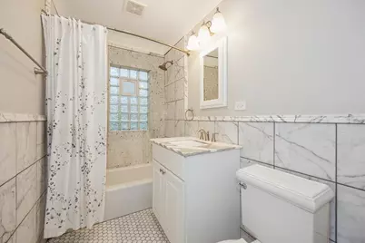 9048 Maple Avenue, Burr Ridge, IL 60527 - Photo 8