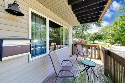 1005 Fern Avenue, Saint Charles, IL 60174 - Photo 4