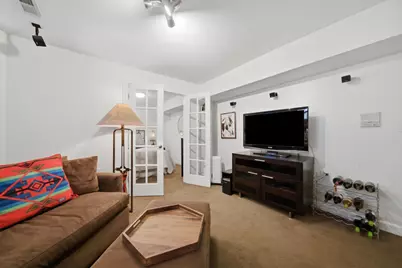 2583 W Montrose Avenue #1, Chicago, IL 60618 - Photo 18