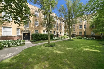 2583 W Montrose Avenue #1, Chicago, IL 60618 - Photo 2