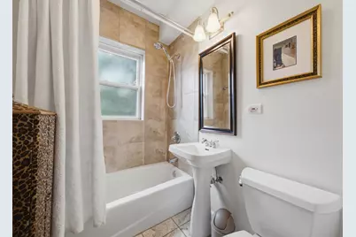 2583 W Montrose Avenue #1, Chicago, IL 60618 - Photo 16
