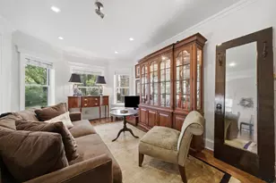 2583 W Montrose Ave, Chicago, IL 60618 - Photo 6