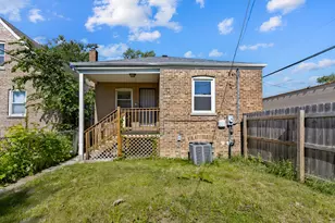 9515 S Woodlawn Ave, Chicago, IL 60628 - Photo 18
