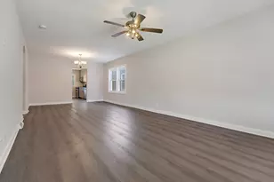 9515 S Woodlawn Ave, Chicago, IL 60628 - Photo 6