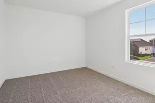 985 Emerald Dr, Montgomery, IL 60538 - Photo 22