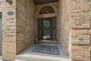 20700 Hunt Club Dr, Frankfort, IL 60423 - Photo 8