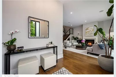 2022 W Moffat Street, Chicago, IL 60647 - Photo 4