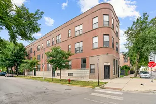 948 N Washtenaw Ave, Chicago, IL 60622 - Photo 1