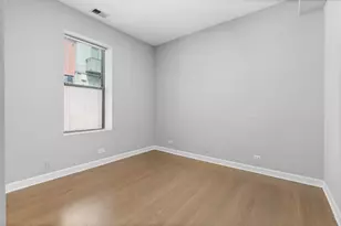 948 N Washtenaw Ave, Chicago, IL 60622 - Photo 14