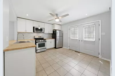 9155 S Cottage Grove Avenue #B, Chicago, IL 60619 - Photo 10