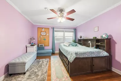 710 Oakton Street #201, Evanston, IL 60202 - Photo 4