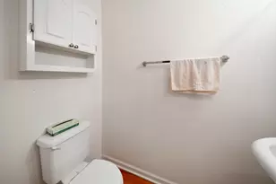 841 W Belle Plaine Ave, Chicago, IL 60613 - Photo 26