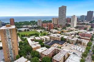 841 W Belle Plaine Ave, Chicago, IL 60613 - Photo 12